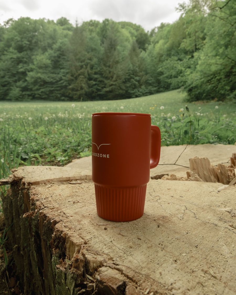Keramický pohár s uškom | GODZONE ČERVENÝ – 420 ml