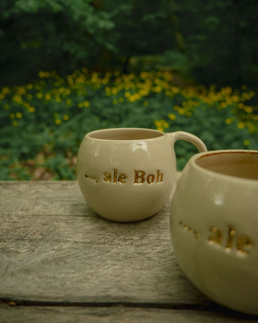 ...ale Boh - keramická šálka | LULA pottery