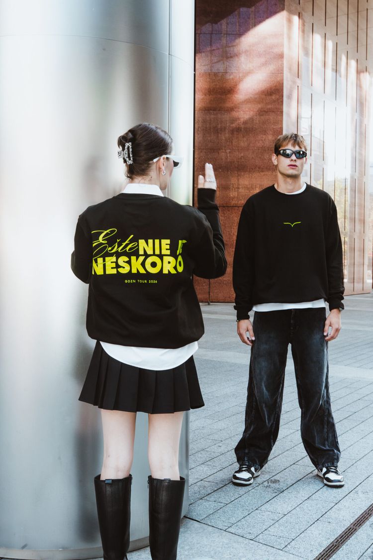 EŠTE NIE JE NESKORO | merch GODZONE TOUR 2026