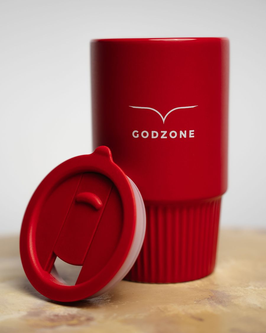 Keramický pohár s uškom | GODZONE ČERVENÝ – 420 ml