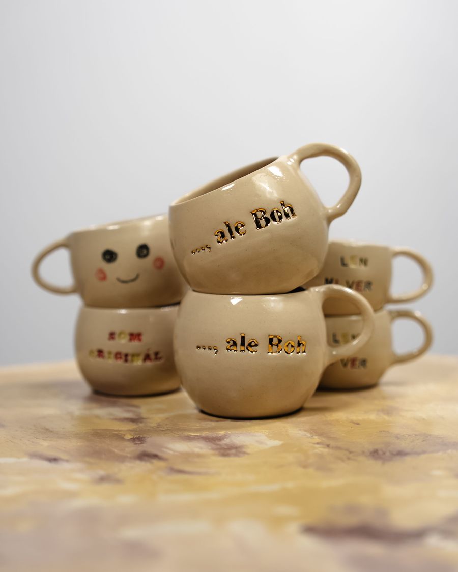 ...ale Boh - keramická šálka | LULA pottery