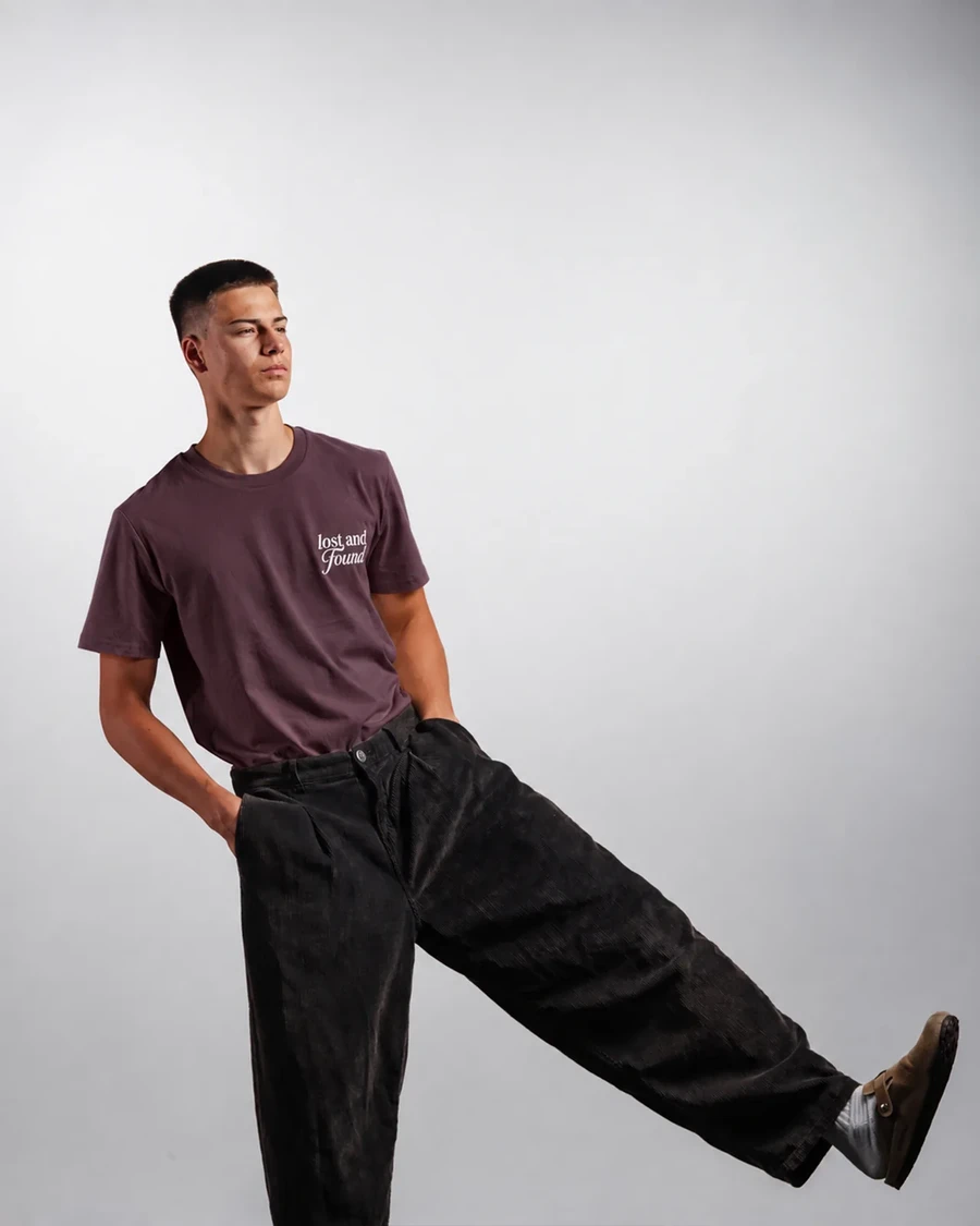 LOST AND FOUND | unisex tričko – tehlová