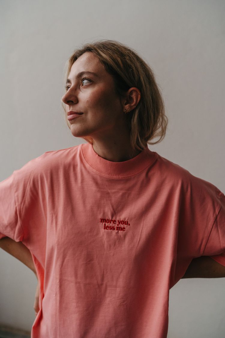 MORE YOU, LESS ME | unisex tričko ružové