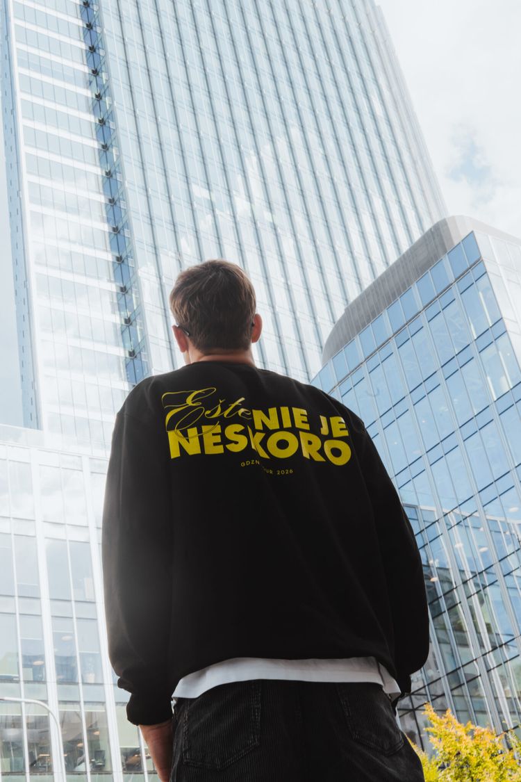 EŠTE NIE JE NESKORO | merch GODZONE TOUR 2026