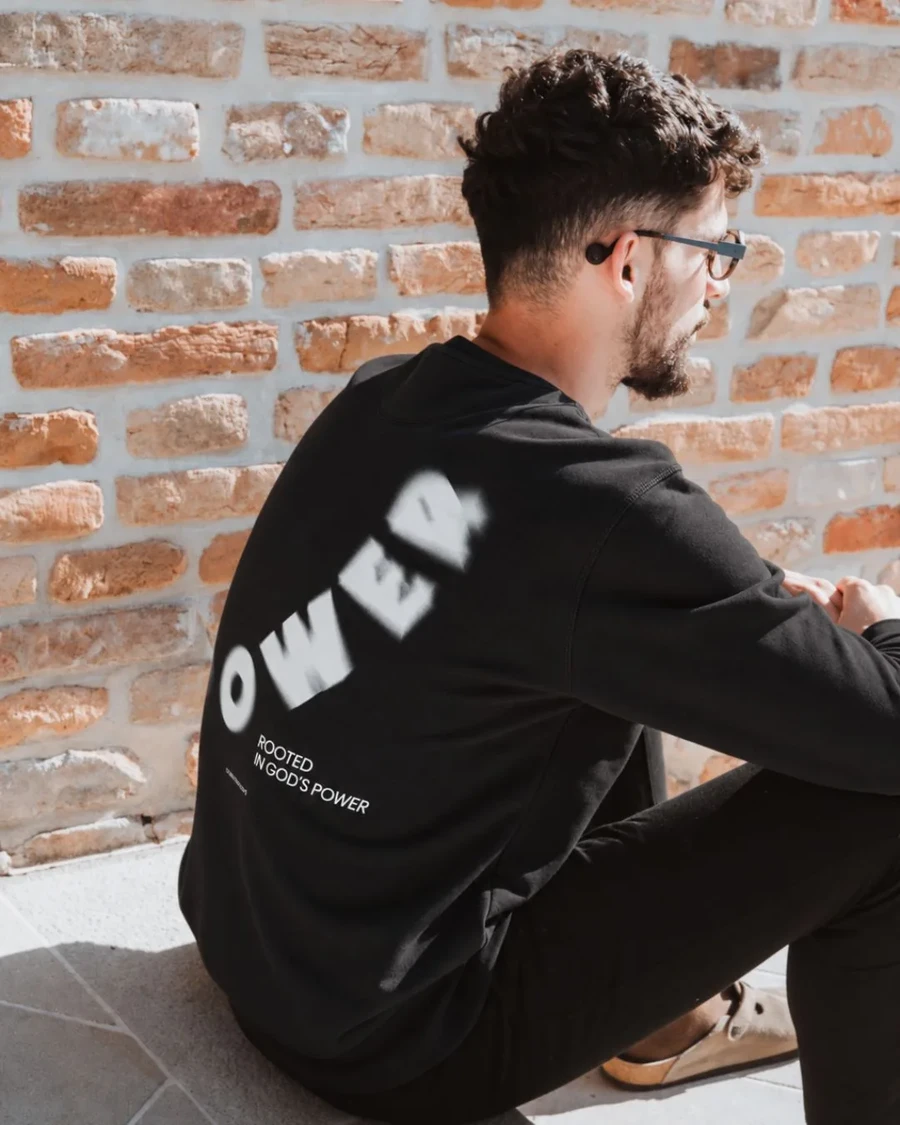 ROOTED IN GOD'S POWER - unisex mikina – čierna